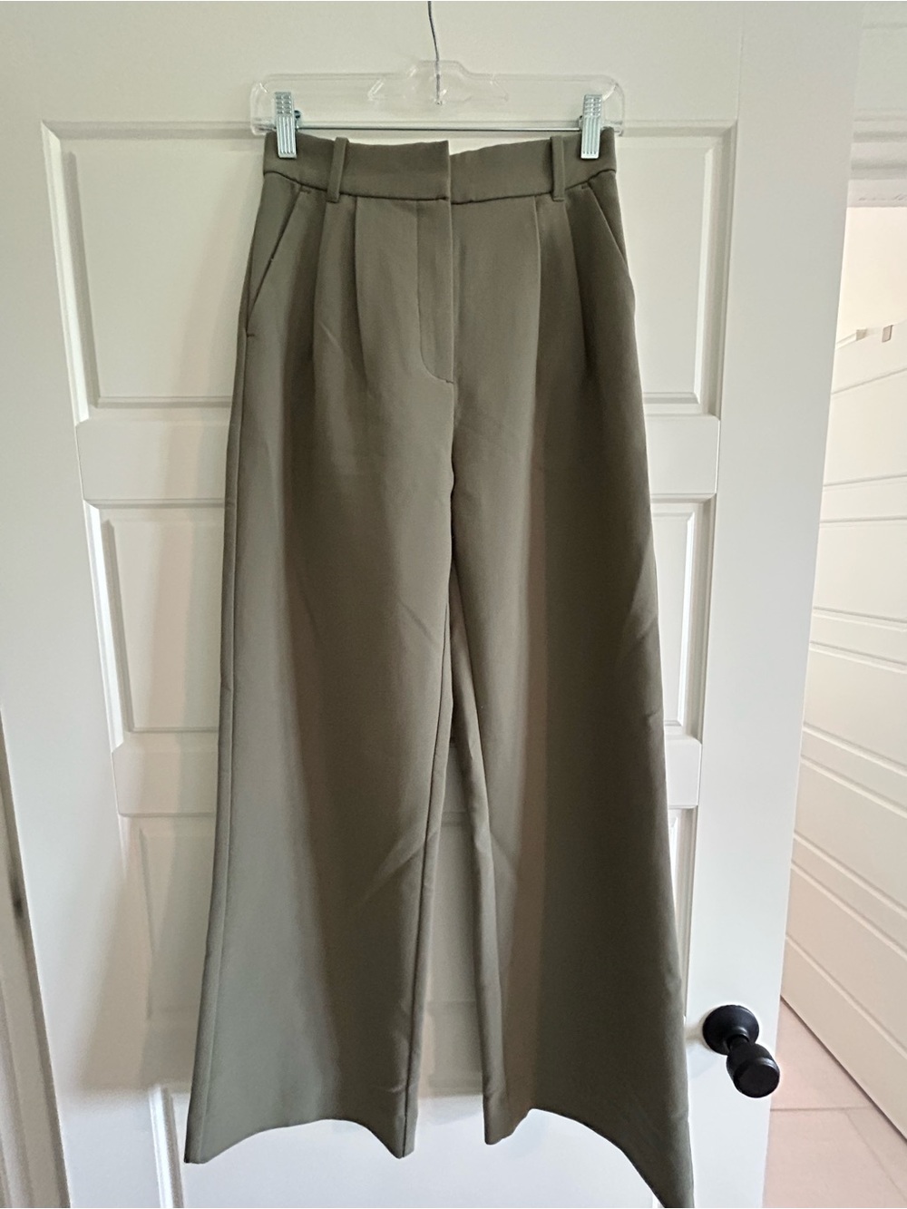 Abercrombie High Rise Trouser